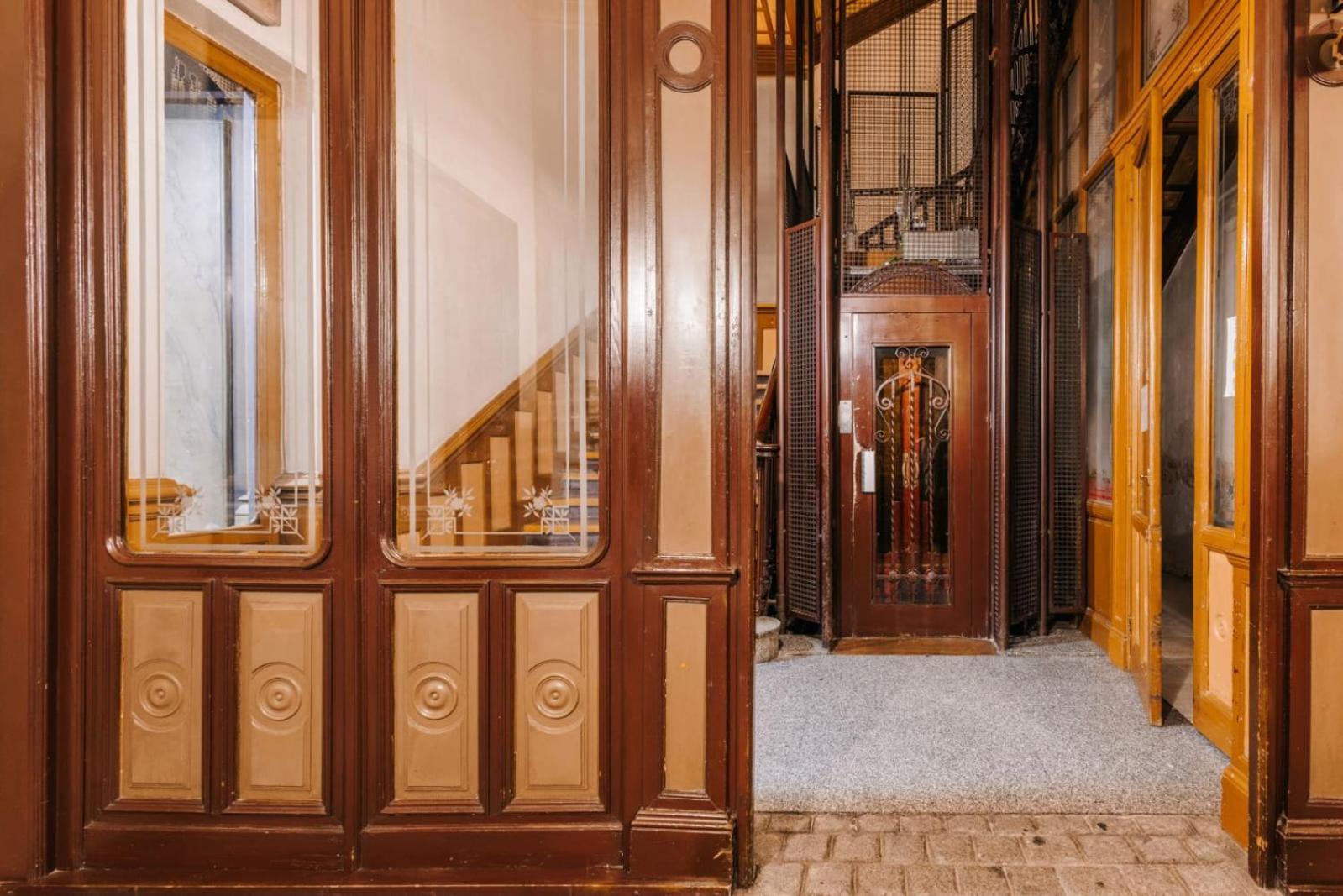 Stunning Apartment Near Gran Via Metro — Photos 3